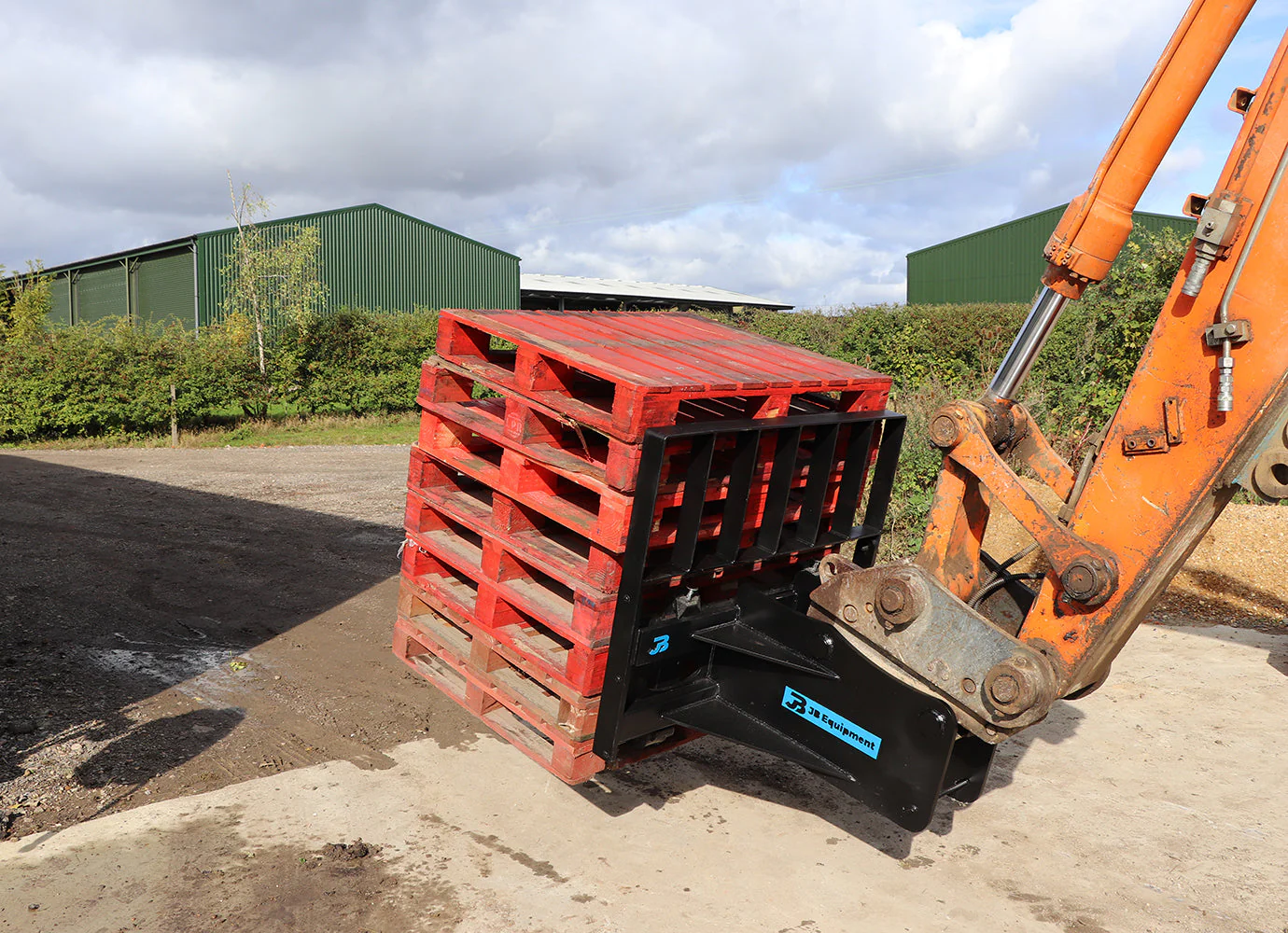 PF10 Heavy Duty Excavator Pallet Forks - 12 to 16 Tonne Excavator - Image 2