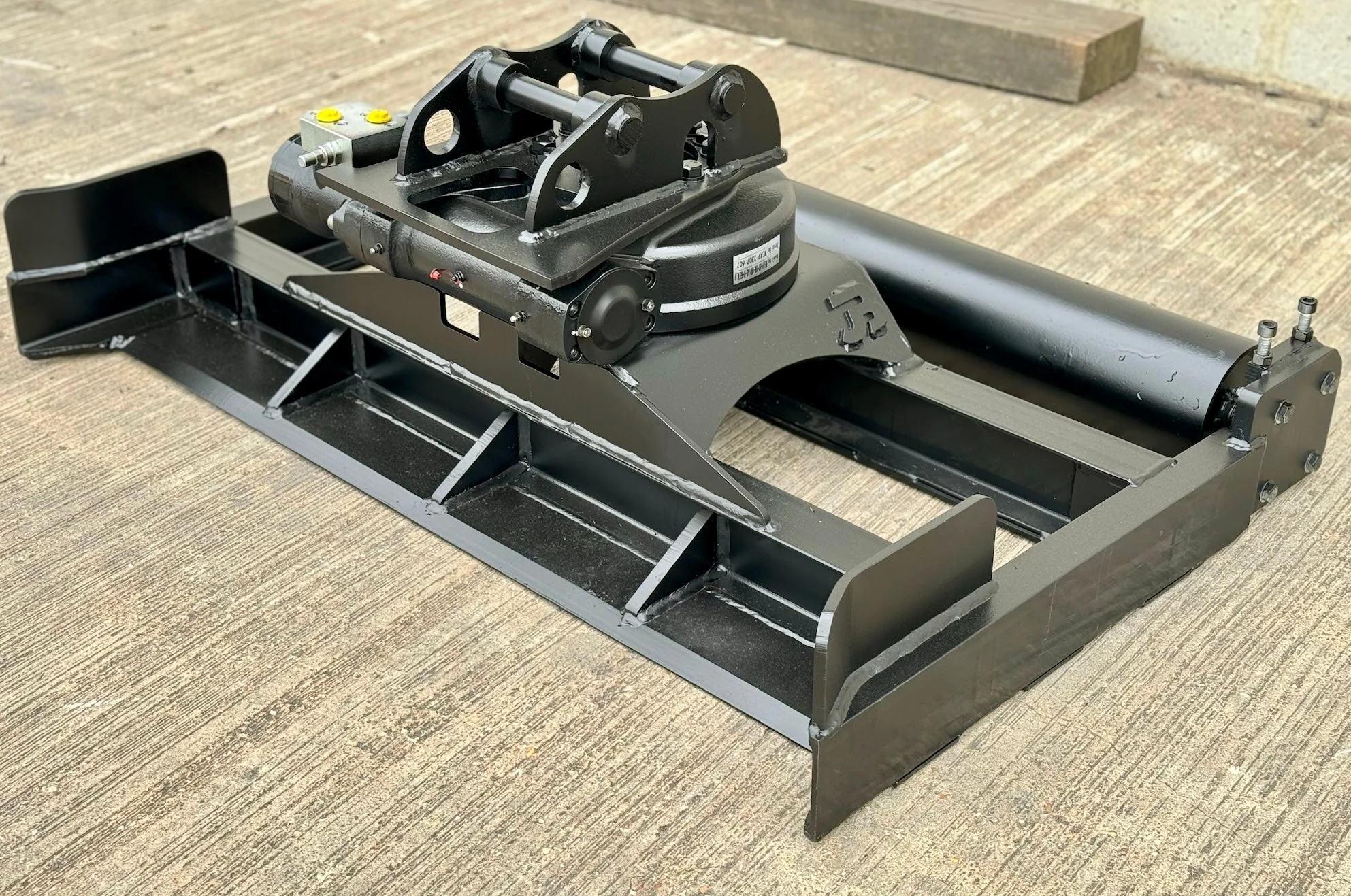 Excavator Grading Beam with Roller - 2000mm - 5 to 13 tonne - Image 2