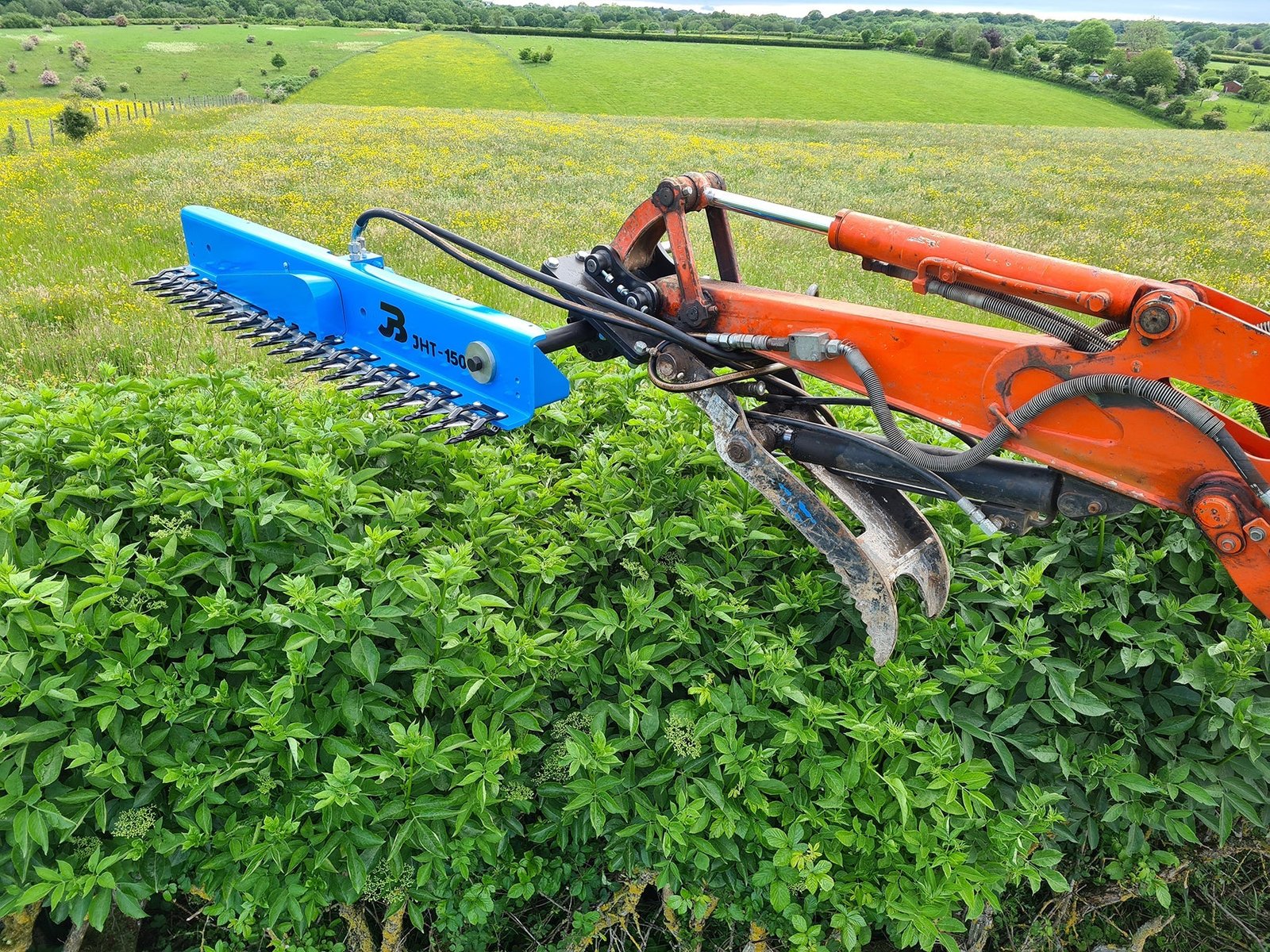JHT-150-M Excavator Hedge Trimmer Package & Headstock - 1 to 2 Tonne Excavator (50cc Motor) - Image 4